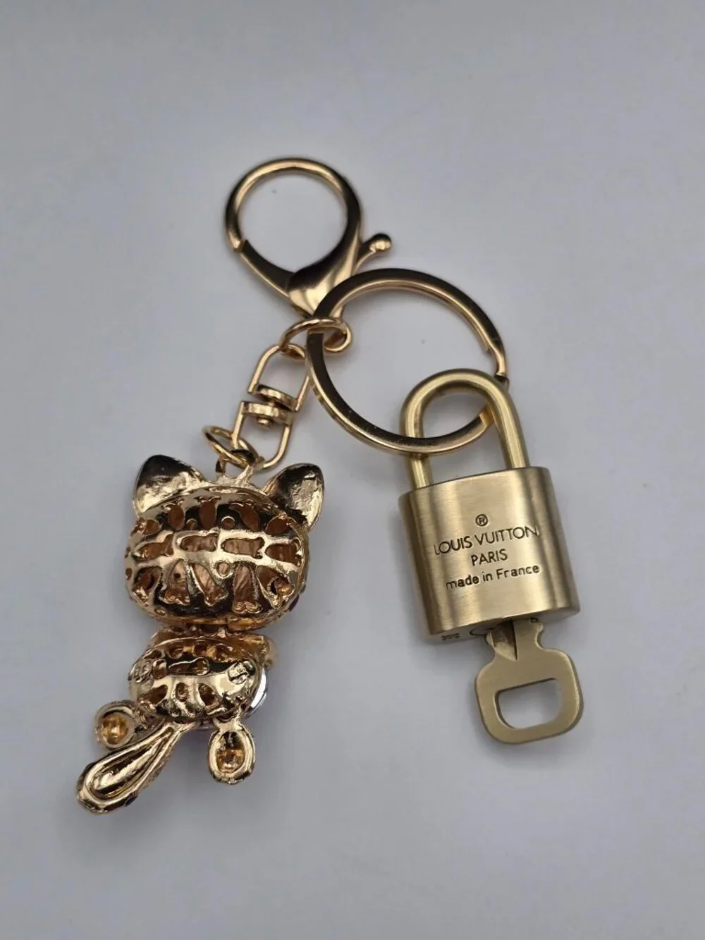 Louis Vuitton Gold Padlock 🔒 Key Set Authentic LV w/ Unbranded Cat Keychain